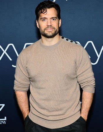 henry cavill gewicht|Henry Cavill (Actor) Height, Weight, Age, Affairs, Biography and。